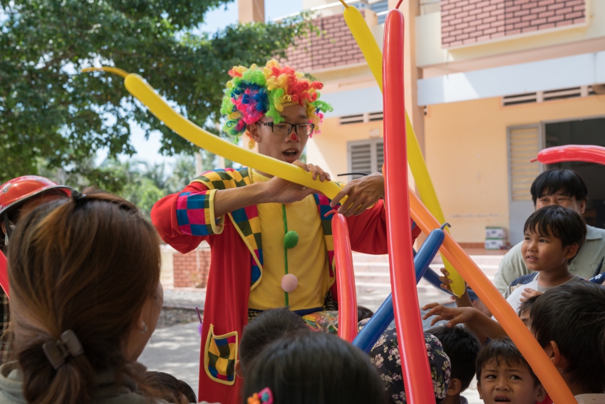 gallery navigation image