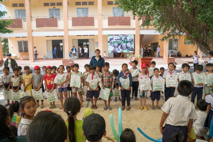 gallery navigation image