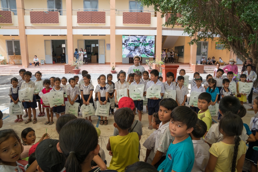 gallery navigation image