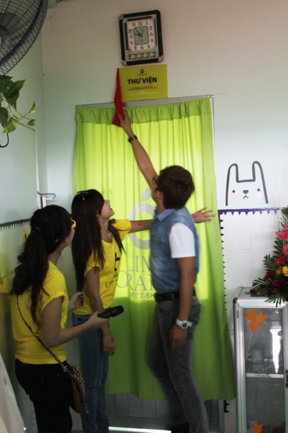 gallery navigation image