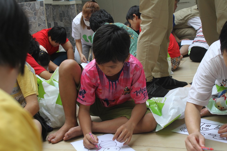 gallery navigation image