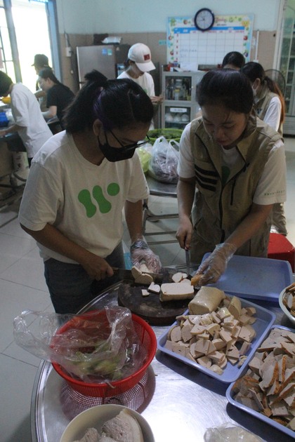 gallery navigation image