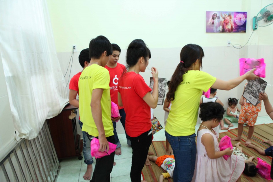 gallery navigation image