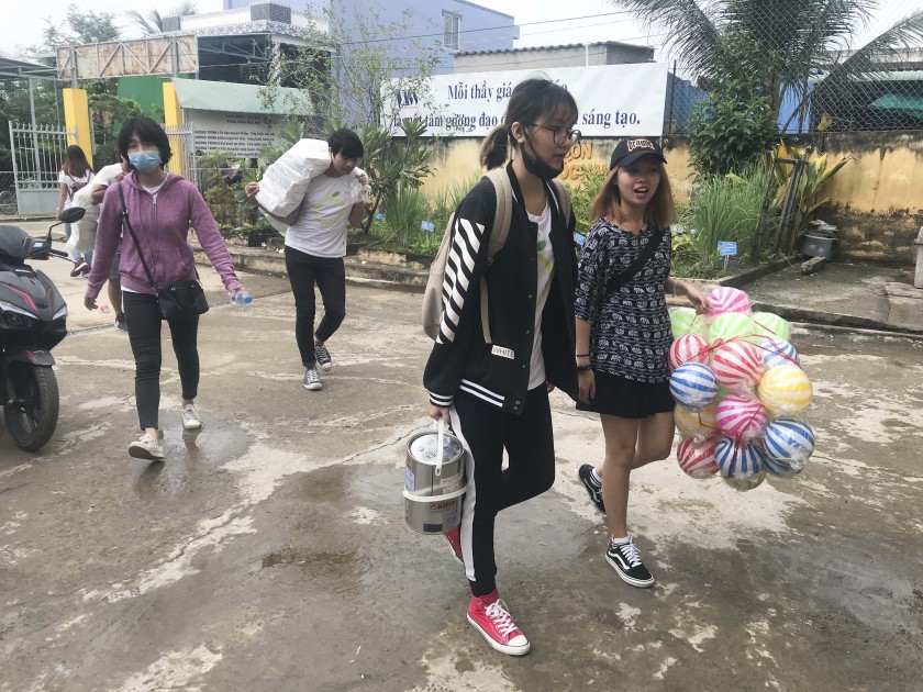 gallery navigation image