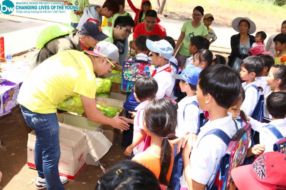 gallery navigation image