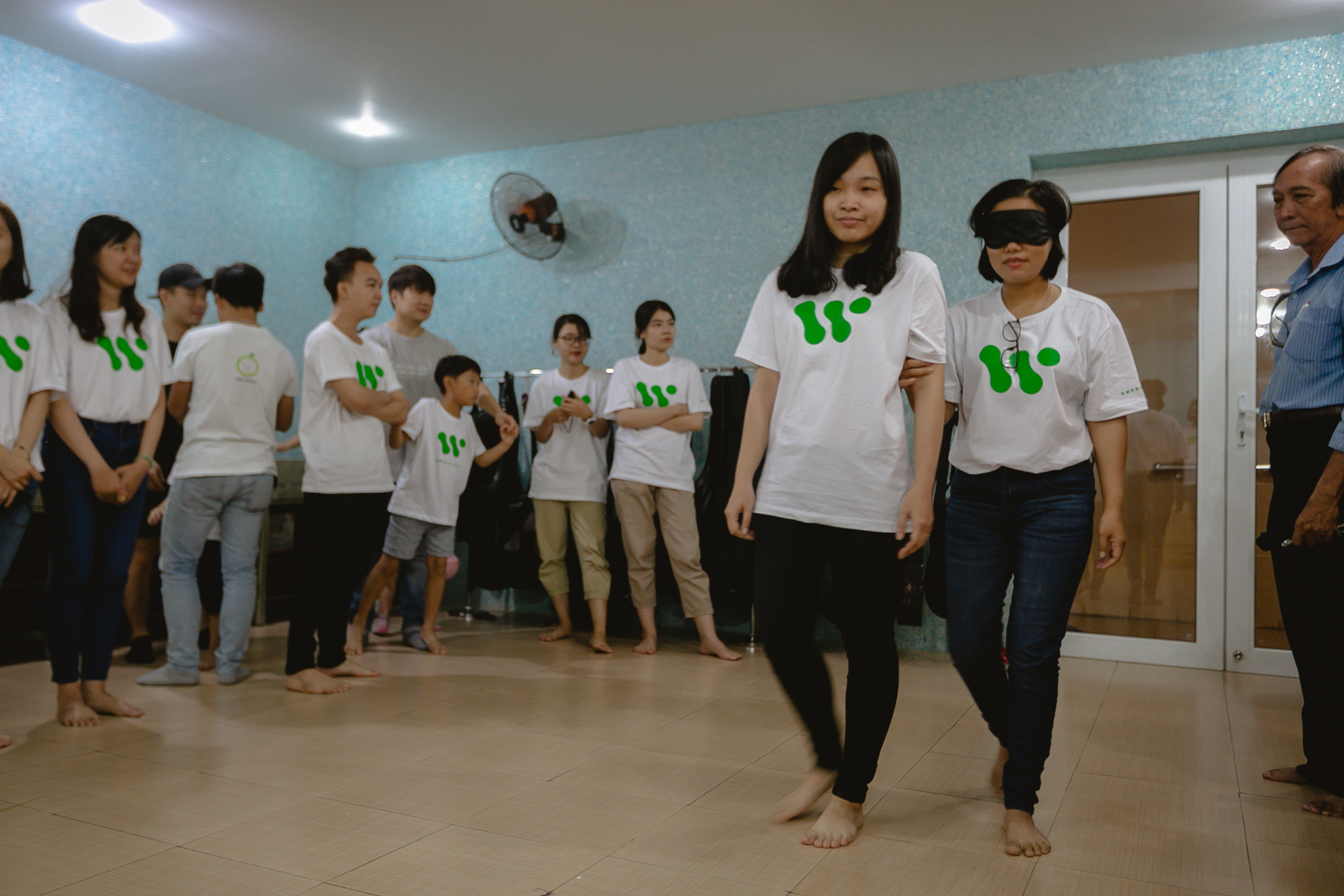 gallery navigation image