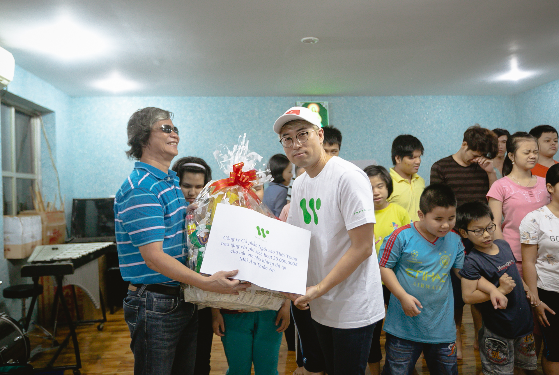 gallery navigation image