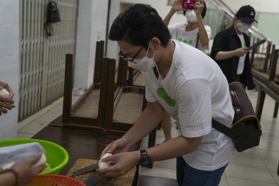 gallery navigation image