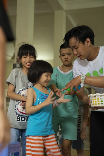 gallery navigation image