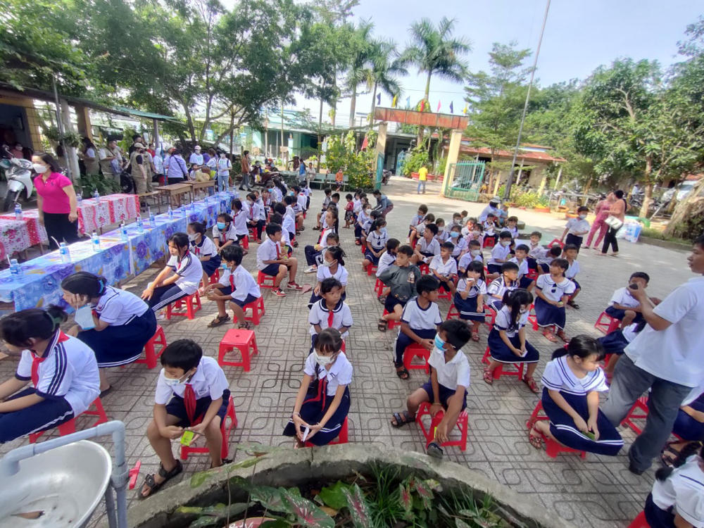 gallery navigation image