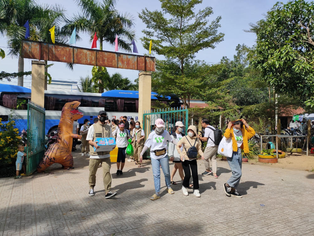 gallery navigation image