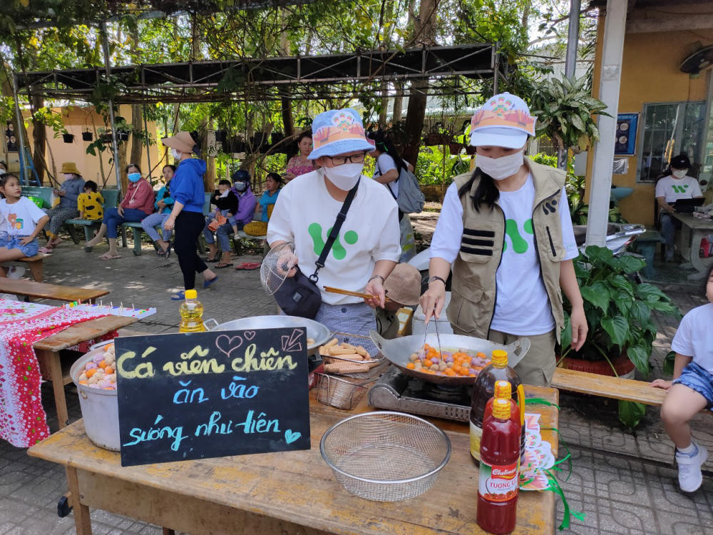 gallery navigation image