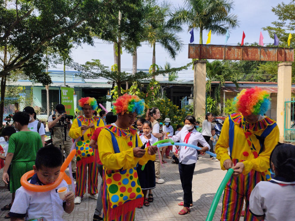 gallery navigation image