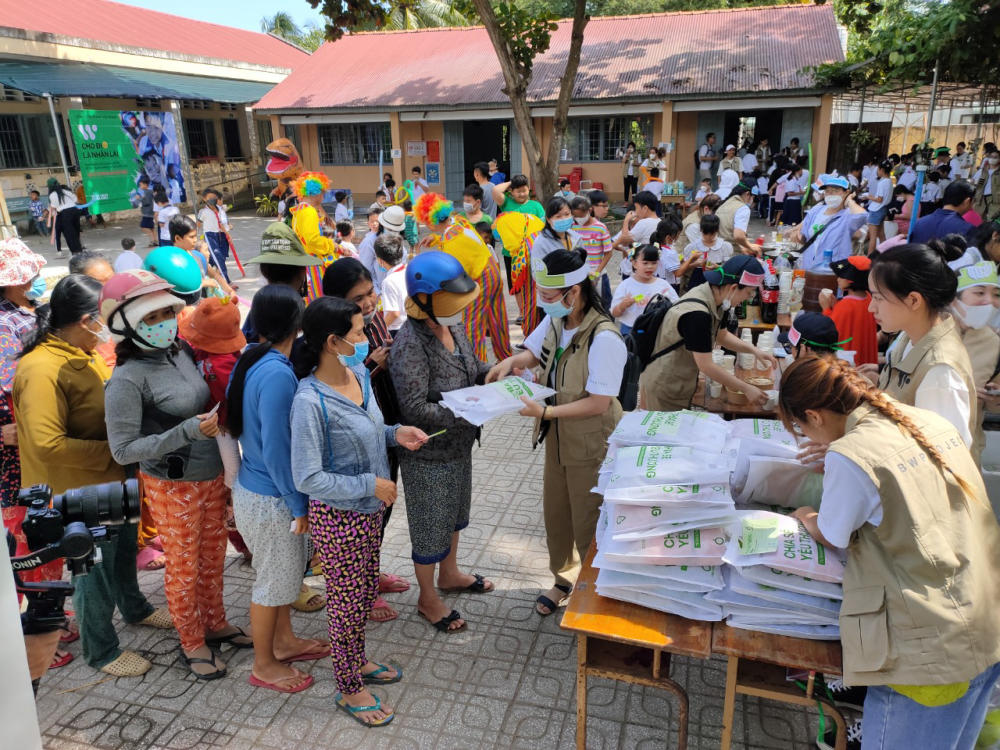 gallery navigation image