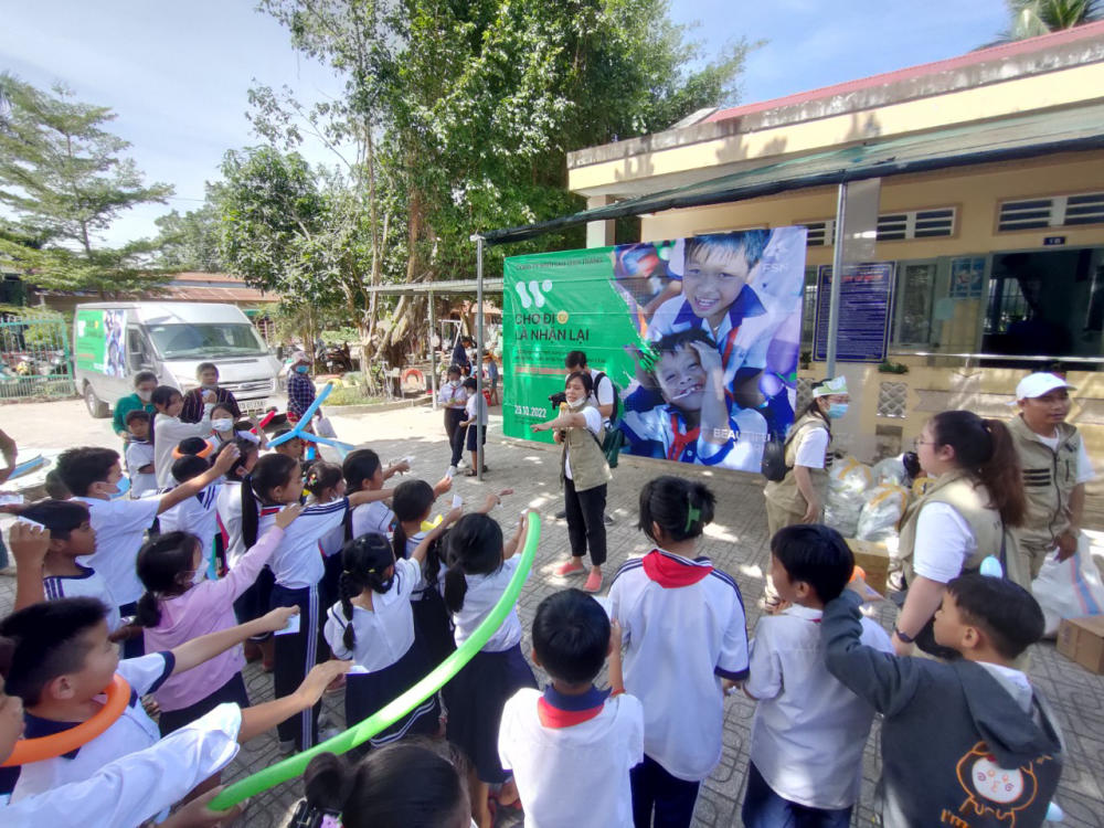 gallery navigation image