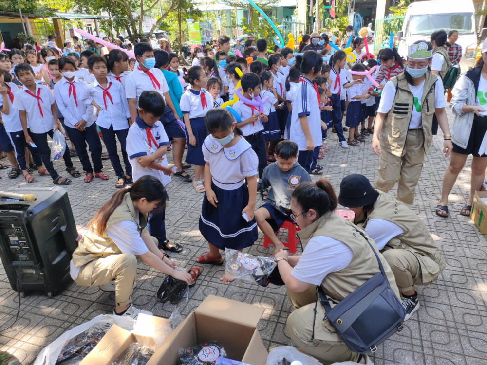 gallery navigation image